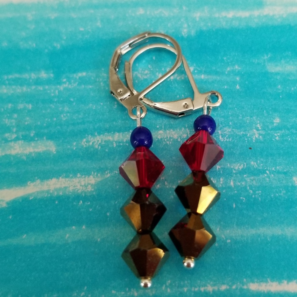 Handcrafted Mona Reeva Earrings - Picture 3 of 4